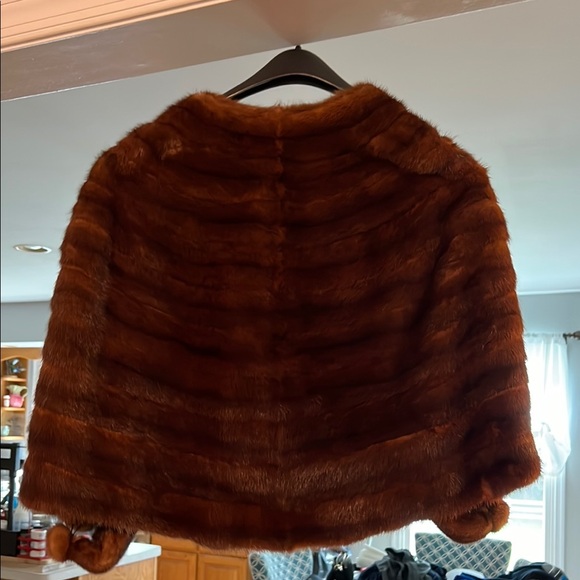 Luxurious Mink Fur Shawl/Stole - Picture 5 of 5